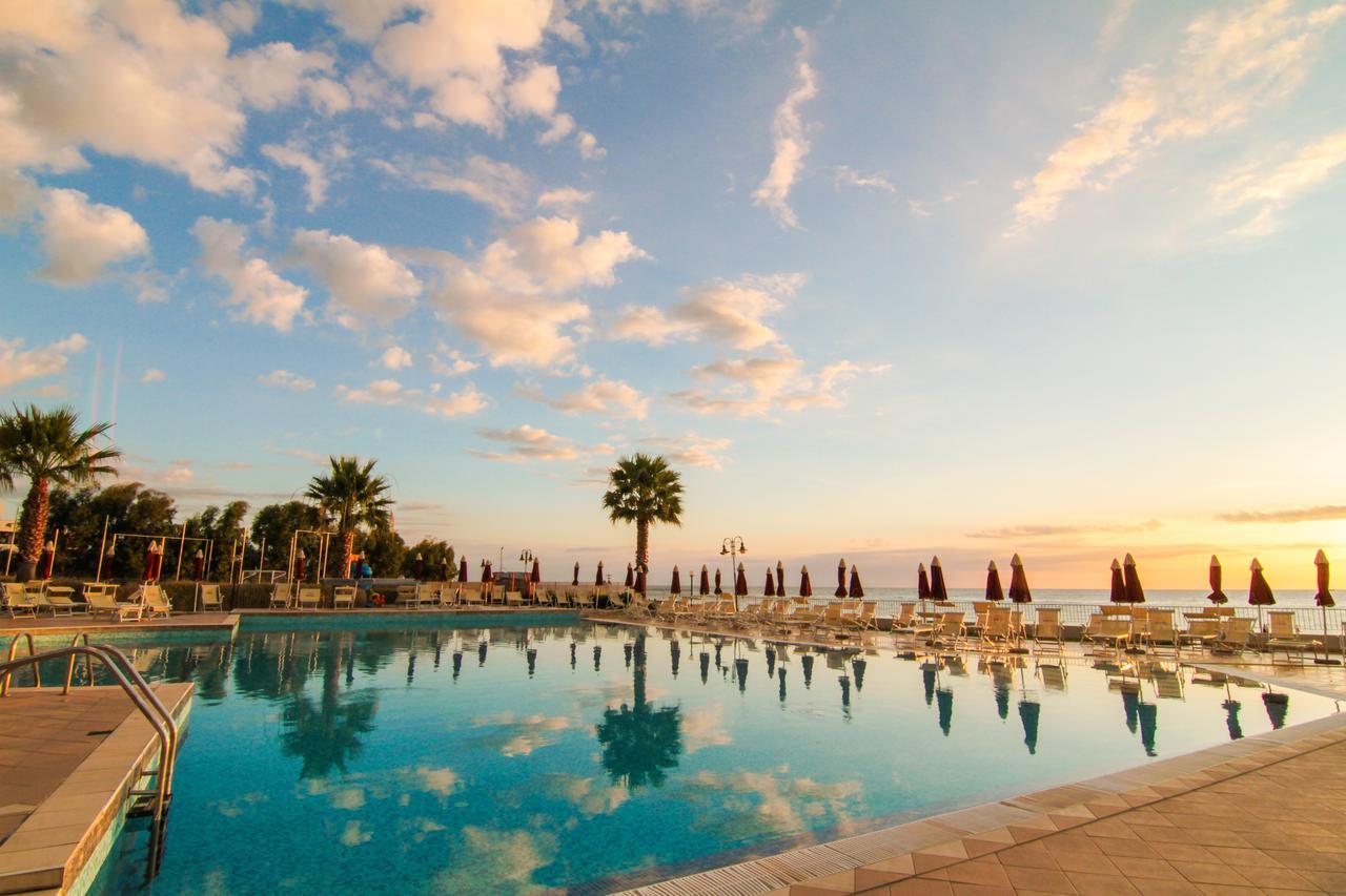 Club Esse Costa Dello Jonio Hotel Mandatoriccio Marina Buitenkant foto