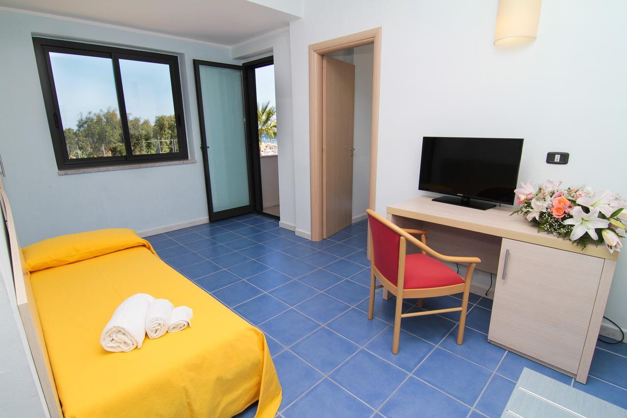 Club Esse Costa Dello Jonio Hotel Mandatoriccio Marina Buitenkant foto