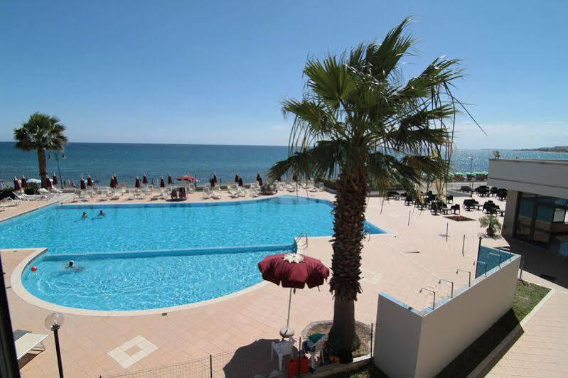 Club Esse Costa Dello Jonio Hotel Mandatoriccio Marina Buitenkant foto